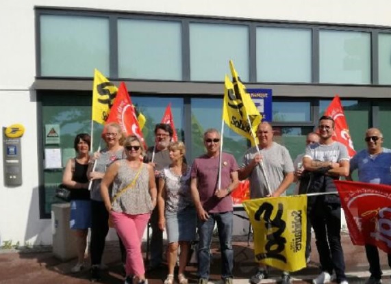 11eme jour de greve pornichet st nazaire sudptt 4485 La Poste