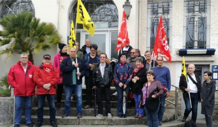 9me jour de grve bureaux Pornichet sudptt 4485 La Poste